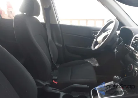 2020 Hyundai Venue Se from USA, damaged, VIN KMHRB8A30LU034781